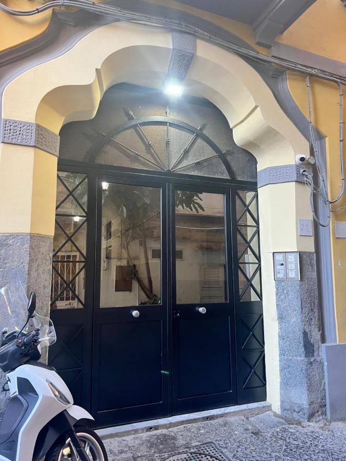 شقة نابولي  في Casa Montesanto 21 المظهر الخارجي الصورة