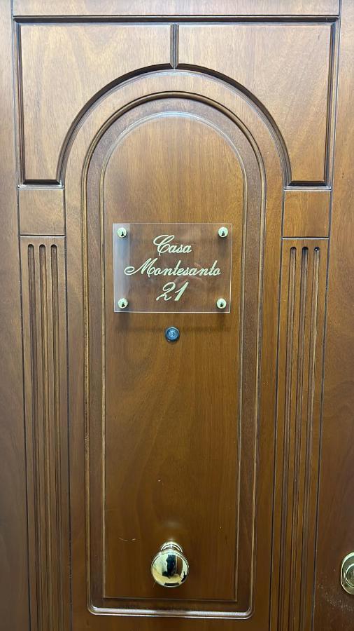 شقة نابولي  في Casa Montesanto 21 المظهر الخارجي الصورة